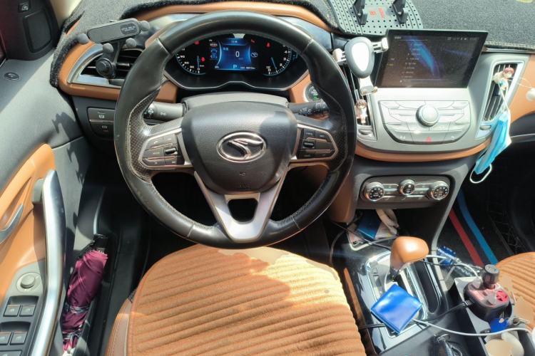 Used Soueast DX7 2015 1.5T Automatic Prestige Model Steering Wheel