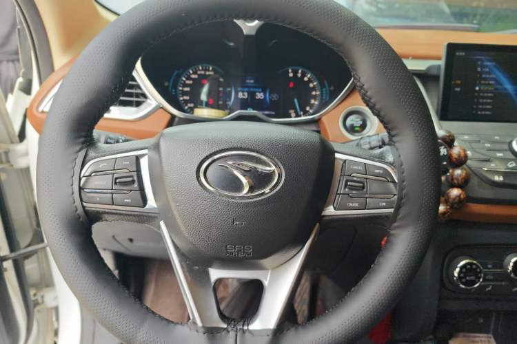 Used Soueast DX7 2015 1.5T Automatic Luxury Model Steering Wheel