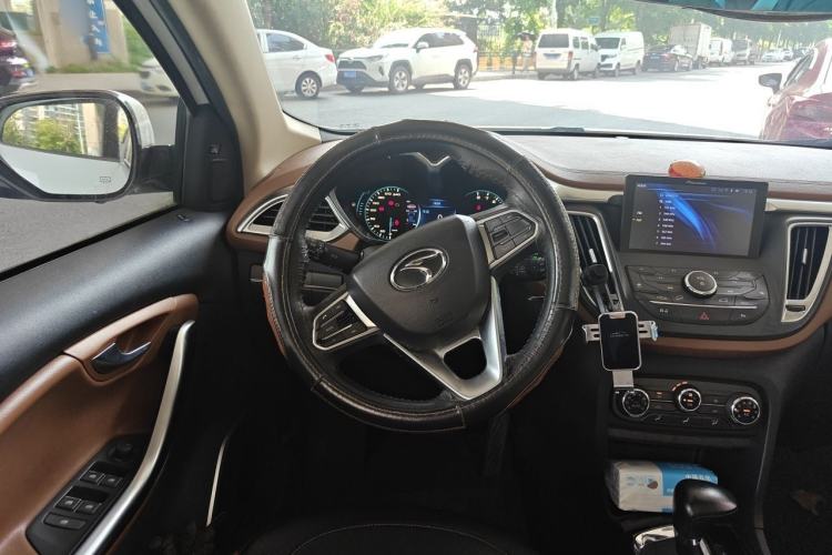 Used Soueast DX7 2015 1.5T Automatic Prestige Model Steering Wheel