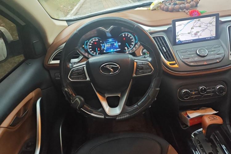 Used Soueast DX7 2015 1.5T Automatic Luxury Model Steering Wheel
