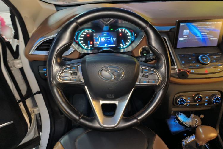 Used Soueast DX7 2015 1.5T Automatic Luxury Model Steering Wheel