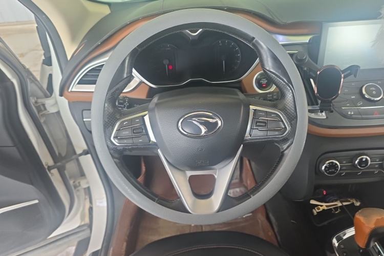 Used Soueast DX7 2015 1.5T Automatic Luxury Model Steering Wheel