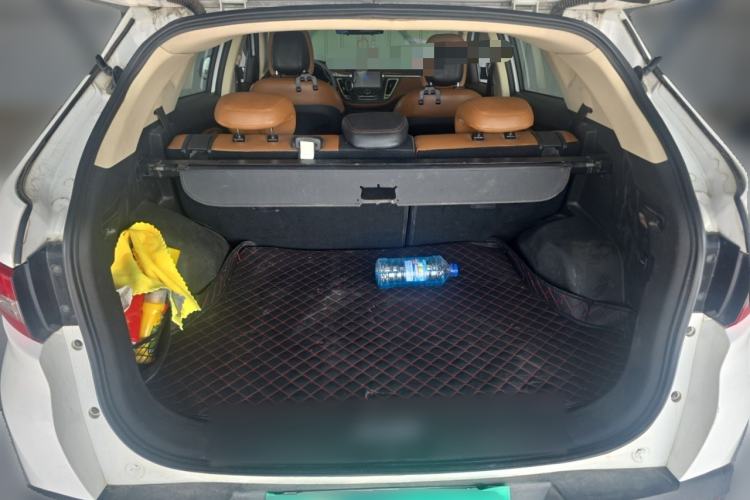 Used Soueast DX7 2015 1.5T Automatic Luxury Model Trunk