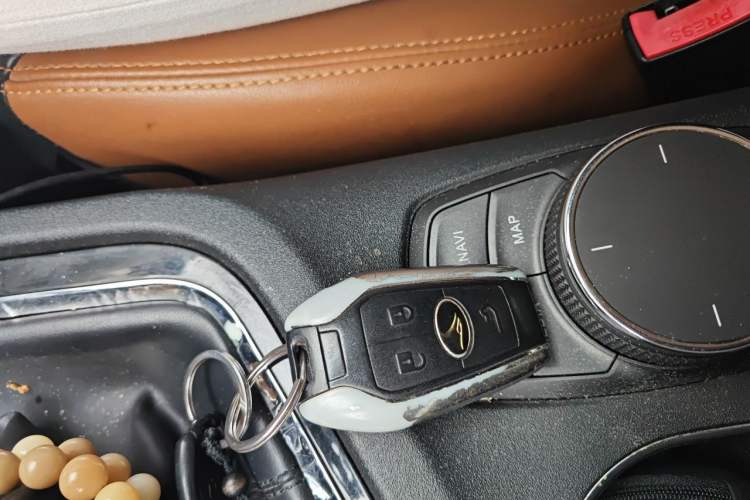 Used Soueast DX7 2015 1.5T Manual Luxury Model Vehicle Key