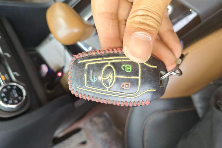 Used Soueast DX7 2015 1.5T Automatic Prestige Model Vehicle Key