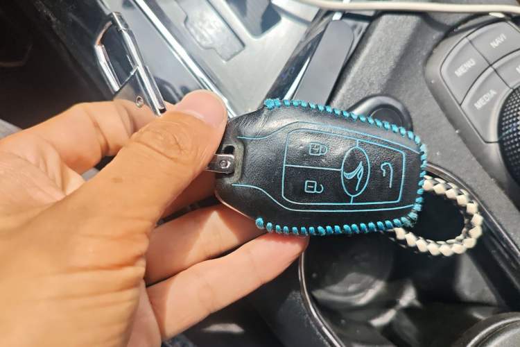 Used Soueast DX7 2015 1.5T Automatic Prestige Model Vehicle Key