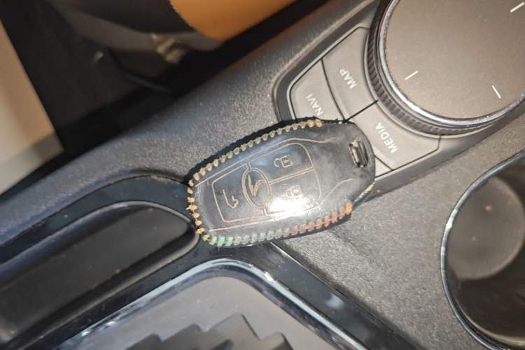 Used Soueast DX7 2015 1.5T Automatic Prestige Model Vehicle Key