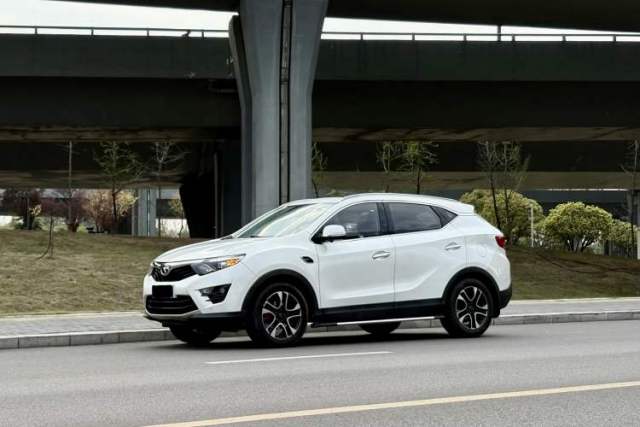 Used Soueast DX7 2015 1.5T Automatic Prestige Model