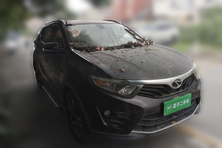 Used Soueast DX7 2015 1.5T Manual Luxury Model Front Right 45 Deg
