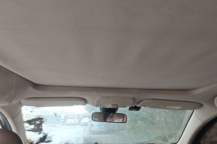 Used Soueast DX7 2015 1.5T Manual Luxury Model Headliner
