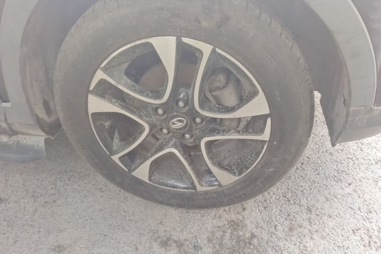 Used Soueast DX7 2015 1.5T Manual Luxury Model Right Front Wheel Hub
