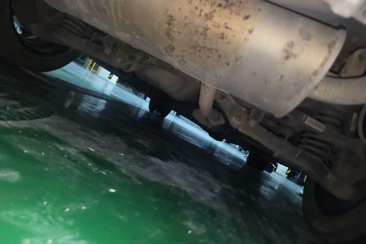 Used Soueast DX7 2016 1.5T Automatic Glory Edition Chassis Rear
