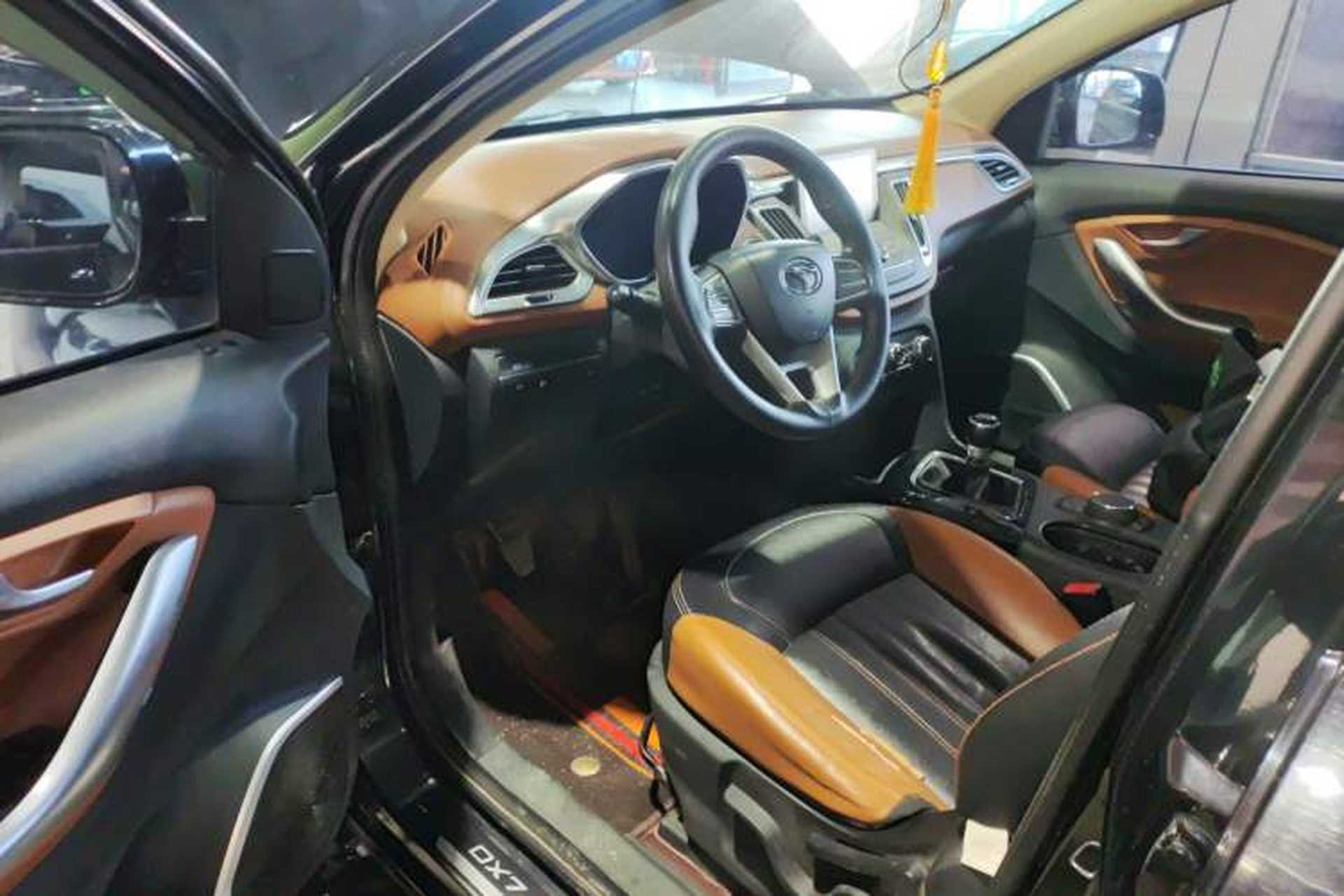 Used Soueast DX7 2016 1.5T Manual Triumph Edition Driver Seat