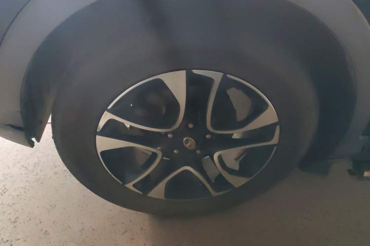 Used Soueast DX7 2016 1.5T Manual Triumph Edition Exterior 2