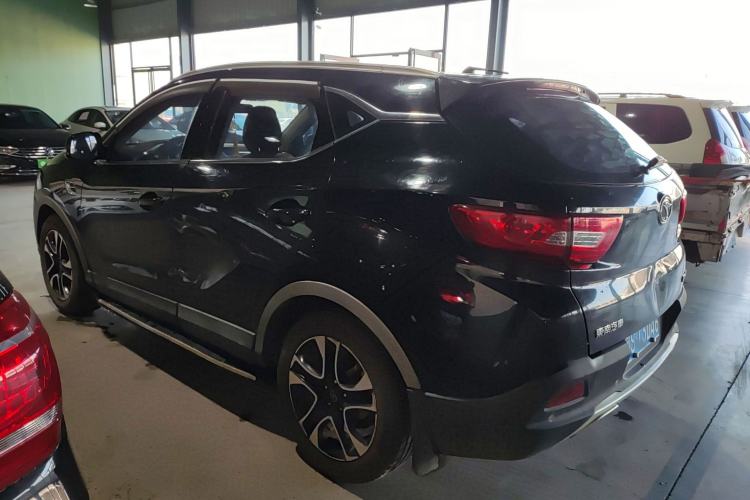 Used Soueast DX7 2016 1.5T Manual Triumph Edition Left Side