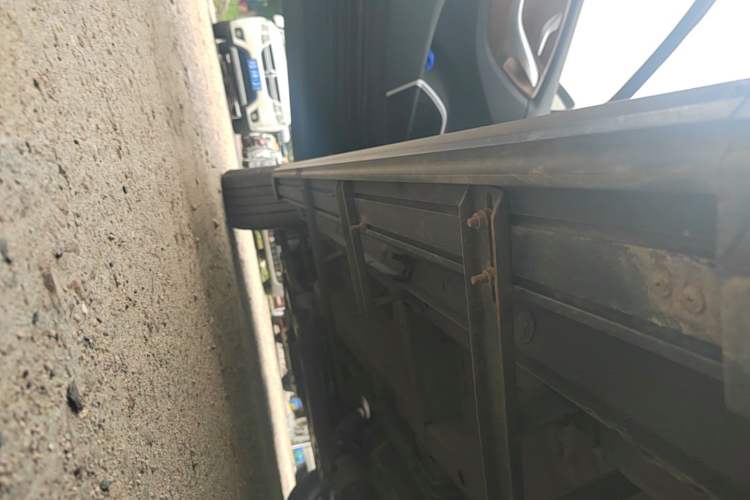 Used Soueast DX7 2016 1.5T Automatic Glory Edition Left Side Sill