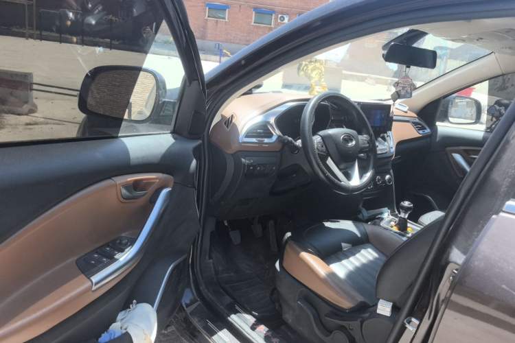 Used Soueast DX7 2016 1.5T Manual Triumph Edition Driver Seat