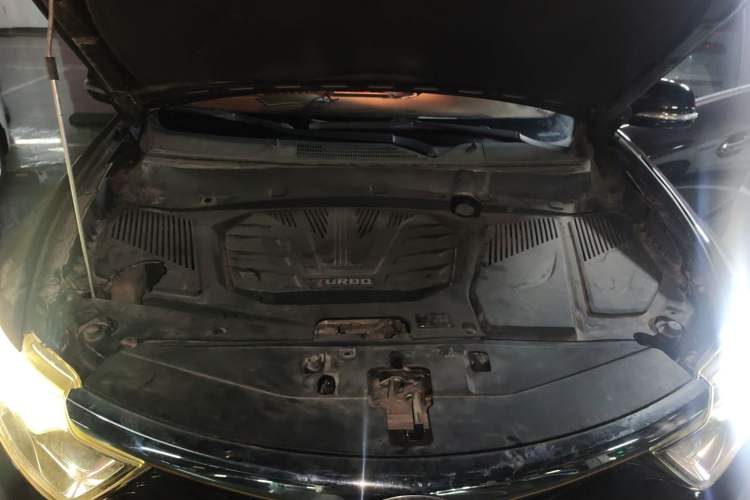 Used Soueast DX7 2016 1.5T Manual Triumph Edition Engine Bay