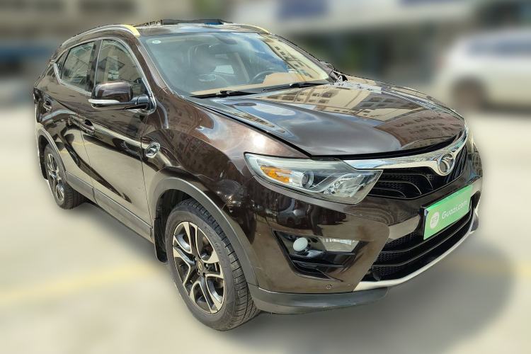Used Soueast DX7 2016 1.5T Manual Triumph Edition Front Right 45 Deg