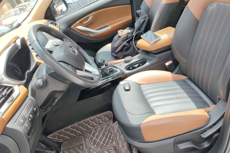 Used Soueast DX7 2016 1.5T Manual Triumph Edition Left Front Seat