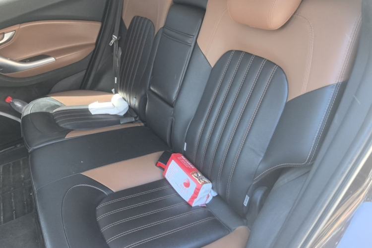 Used Soueast DX7 2016 1.5T Manual Triumph Edition Left Rear Seat