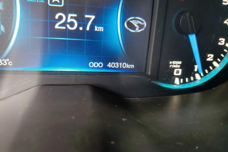 Used Soueast DX7 2016 1.5T Manual Triumph Edition Odometer Close Up
