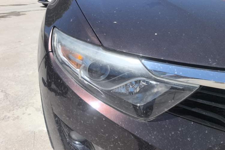 Used Soueast DX7 2016 1.5T Manual Triumph Edition Right Front Headlight