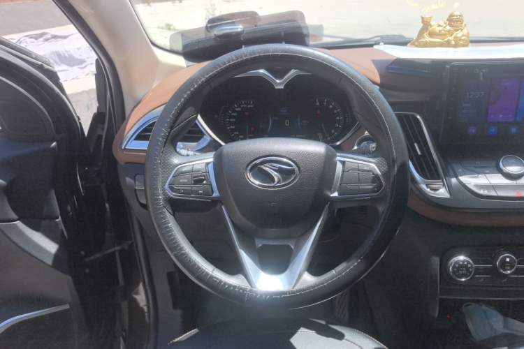 Used Soueast DX7 2016 1.5T Manual Triumph Edition Steering Wheel
