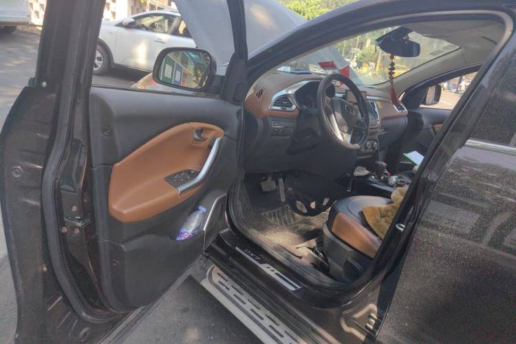 Used Soueast DX7 2016 1.5T Automatic Glory Edition Driver Seat