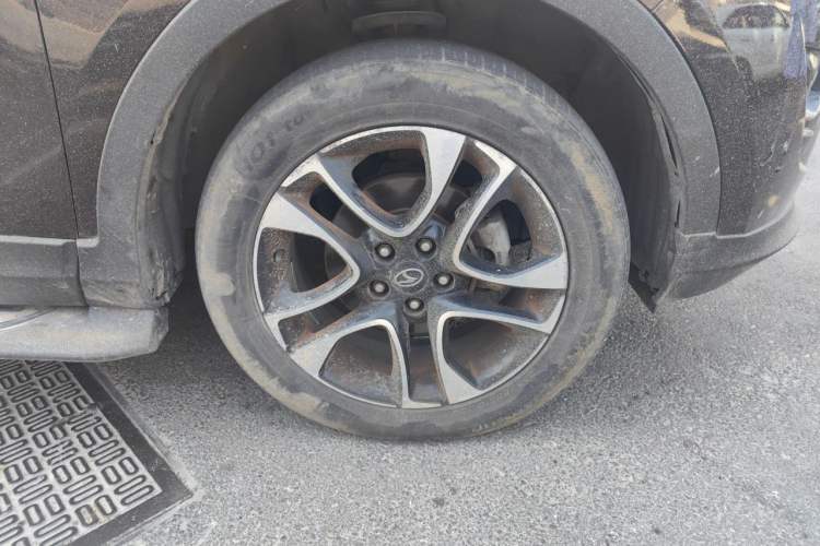 Used Soueast DX7 2016 1.5T Automatic Glory Edition Right Front Wheel Hub