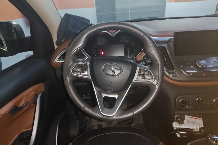 Used Soueast DX7 2016 1.5T Manual Triumph Edition Steering Wheel