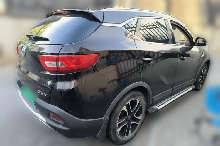 Used Soueast DX7 2016 1.5T Manual Triumph Edition Rear Right 45 Deg