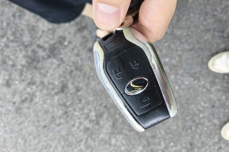 Used Soueast DX7 2016 1.5T Manual Triumph Edition Vehicle Key
