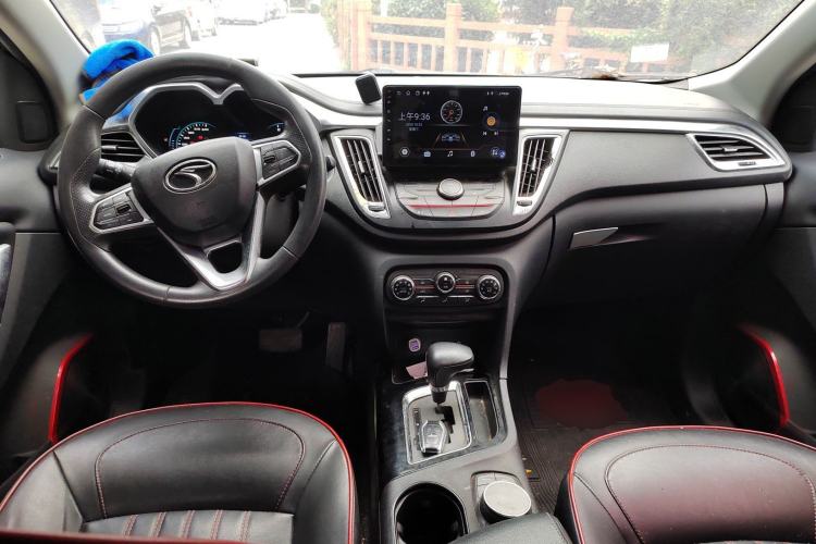 Used Soueast DX7 2016 1.5T Automatic Glory Edition Center Console