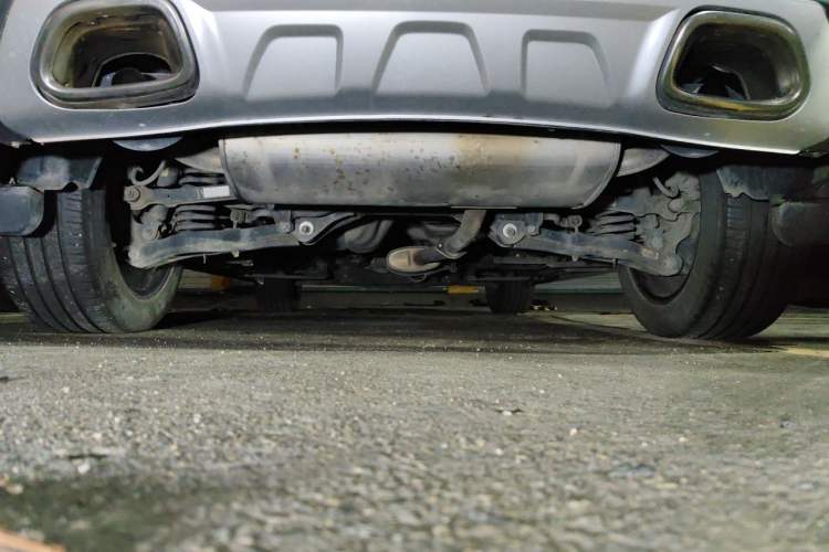 Used Soueast DX7 2016 1.5T Automatic Glory Edition Chassis Rear