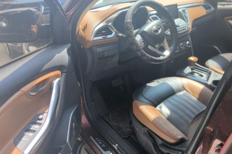 Used Soueast DX7 2016 1.5T Automatic Glory Edition Driver Seat