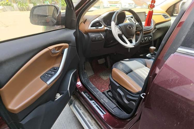 Used Soueast DX7 2016 1.5T Automatic Glory Edition Driver Seat
