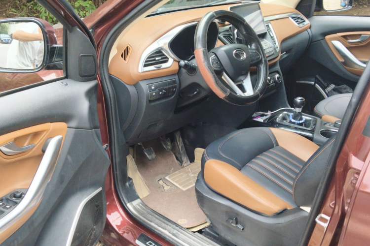 Used Soueast DX7 2016 1.5T Manual Triumph Edition Driver Seat