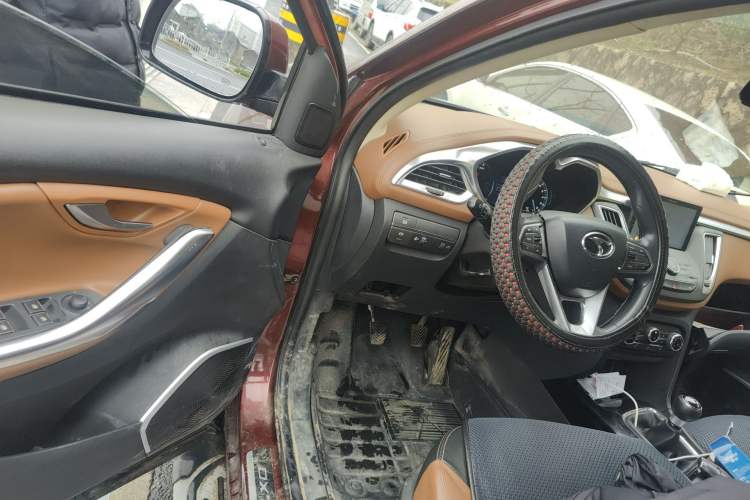 Used Soueast DX7 2016 1.5T Manual Triumph Edition Driver Seat