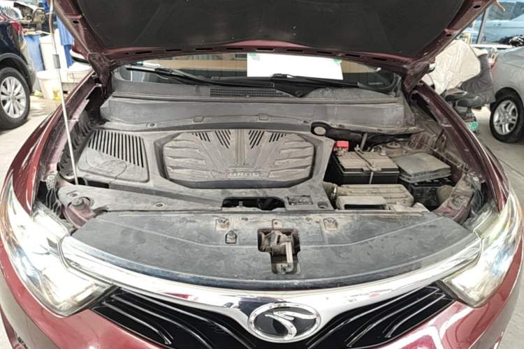 Used Soueast DX7 2016 1.5T Automatic Glory Edition Engine Bay