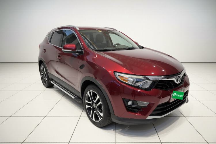 Used Soueast DX7 2016 1.5T Automatic Glory Edition Front Right 45 Deg