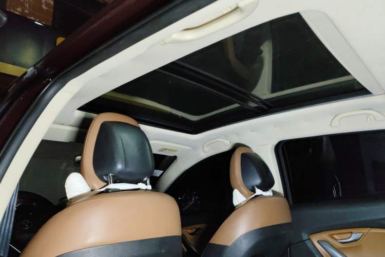 Used Soueast DX7 2016 1.5T Automatic Glory Edition Headliner