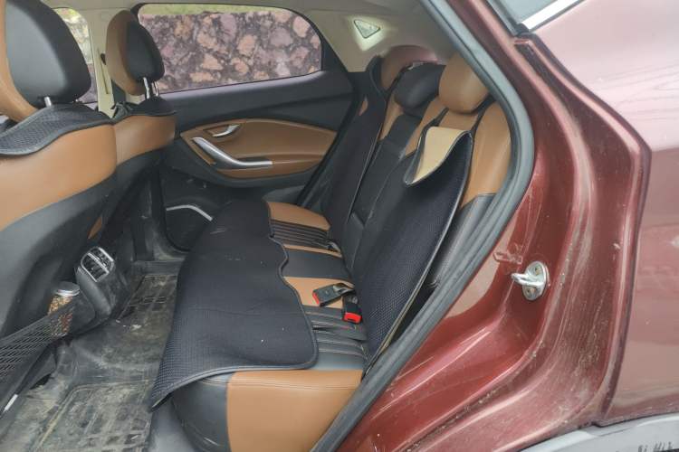 Used Soueast DX7 2016 1.5T Manual Triumph Edition Left Rear Seat