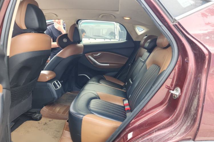 Used Soueast DX7 2016 1.5T Manual Triumph Edition Left Rear Seat