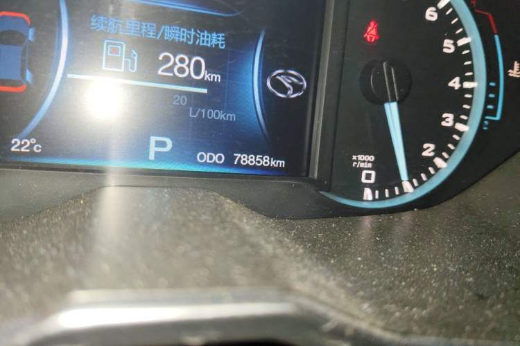 Used Soueast DX7 2016 1.5T Automatic Glory Edition Odometer Close Up