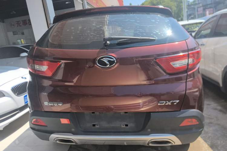 Used Soueast DX7 2016 1.5T Automatic Glory Edition Rear
