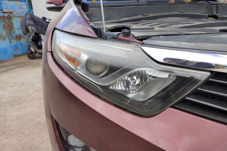 Used Soueast DX7 2016 1.5T Automatic Glory Edition Right Front Headlight