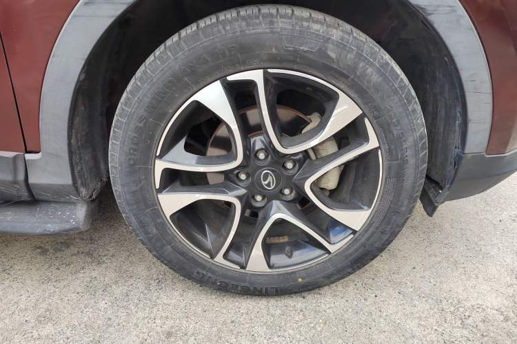 Used Soueast DX7 2016 1.5T Automatic Glory Edition Right Front Wheel Hub