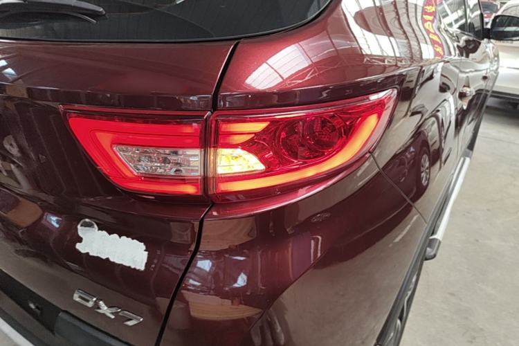 Used Soueast DX7 2016 1.5T Automatic Glory Edition Right Rear Taillight