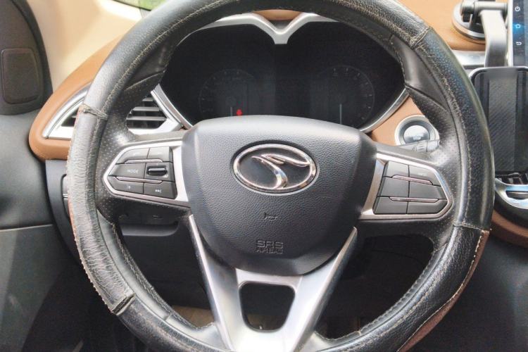 Used Soueast DX7 2016 1.5T Manual Triumph Edition Steering Wheel